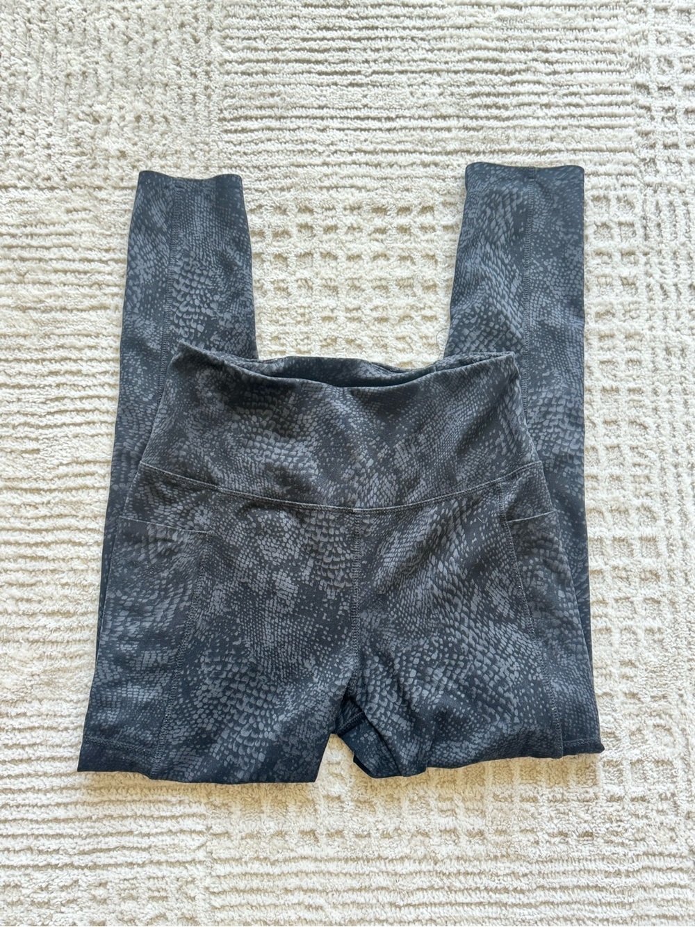 Danskin Black Gray Snake-Print Leggings